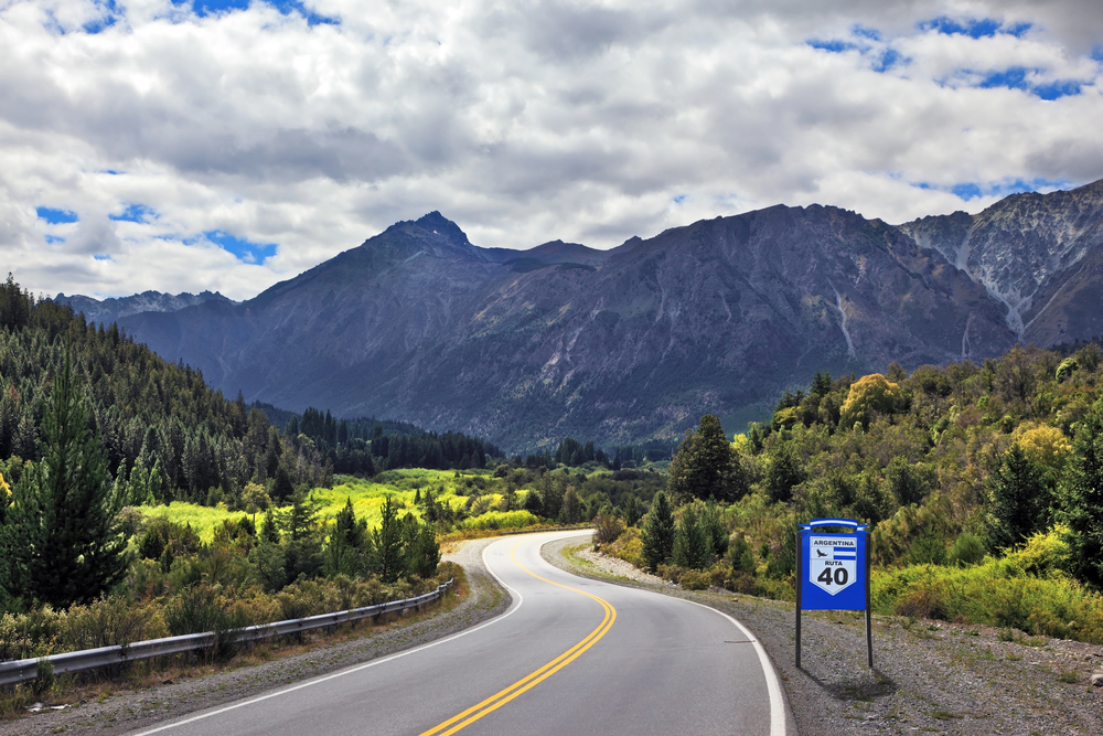 Com 5,2 mil km, Ruta 40 cruza 11 províncias e conecta paisagens de tirar o fôlego – kavramm/Depositphotos