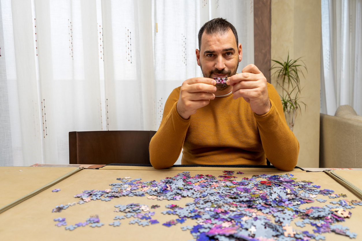 Os sinais de autismo notados na fase adulta