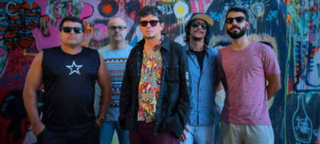 Mundo Livre S/A leva o manguebeat para a Casa Natura Musical!
