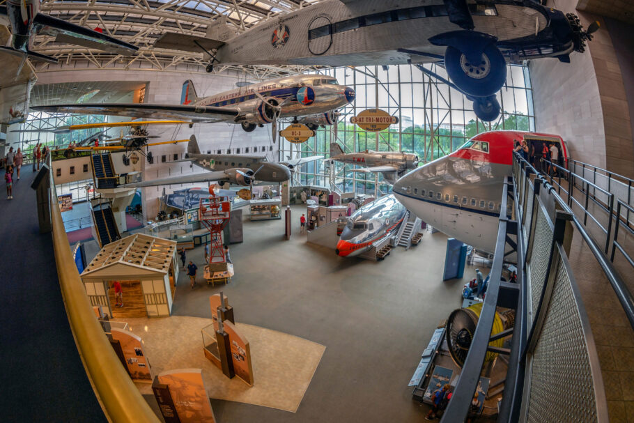 Interior do Museu Nacional Aeroespacial