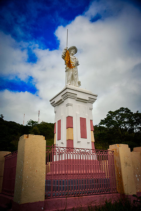 O Morro do Cruzeiro é imperdível para quem deseja curtir a melhor vista da cidade