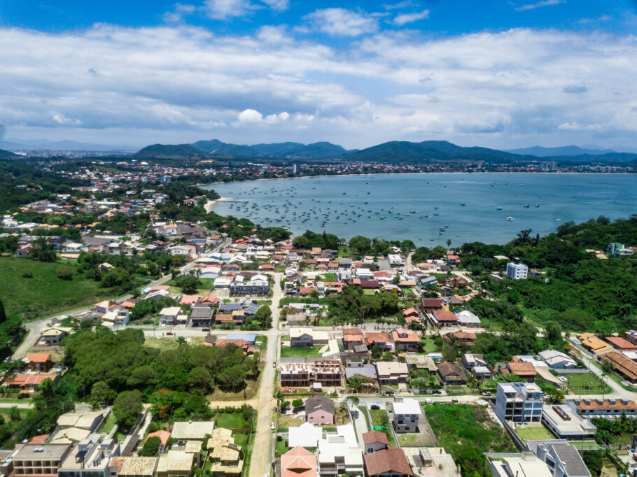 Vista do balneário de Penha, no litoral norte de Santa Catarina