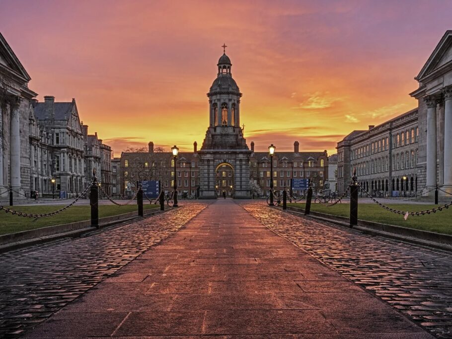 A Trinity College Dublin é uma das instituições mais prestigiadas da Irlanda,