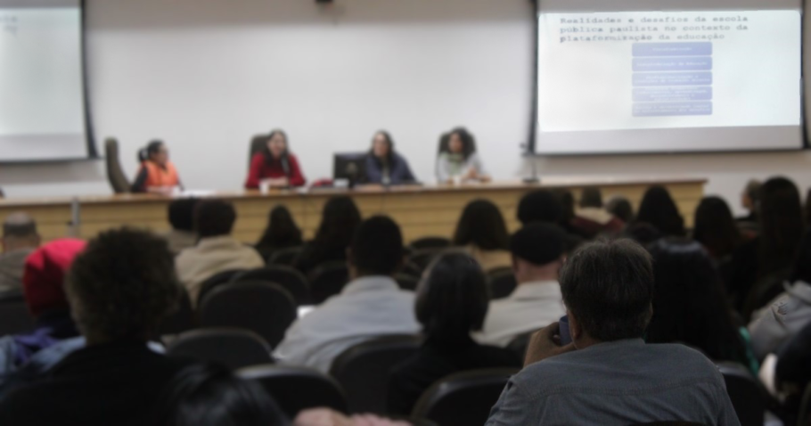 USP oferece mais de 80 cursos gratuitos para professores das redes pública e particular