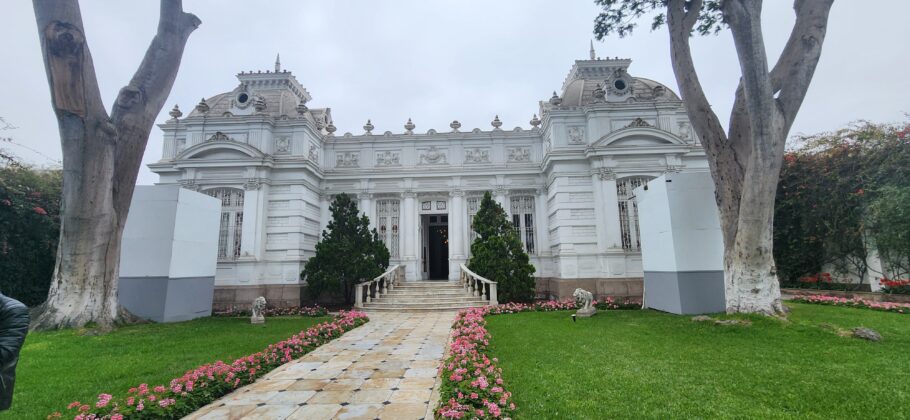 Fachada do casarão que abriga o Museu Pedro de Osma