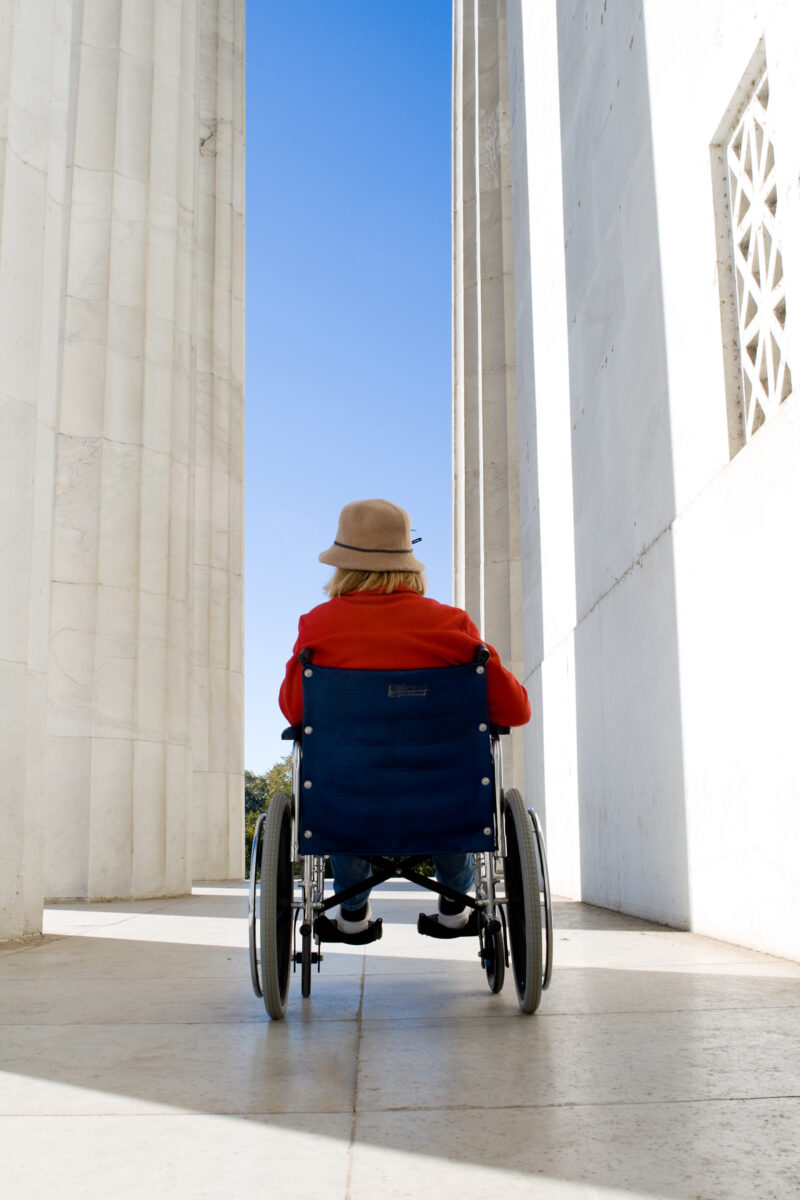 Os monumentos de Washington, DC, possuem rampas de acesso para cadeirantes