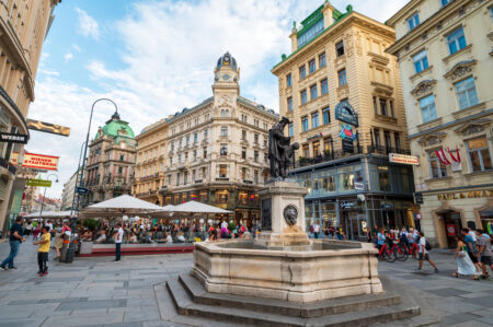 Já para os fãs de música clássica, Viena, na Áustria, é um dos destinos obrigatórios.