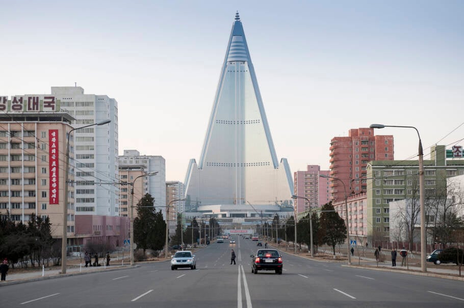 Vista do Hotel Ryugyong, em Pyongyang