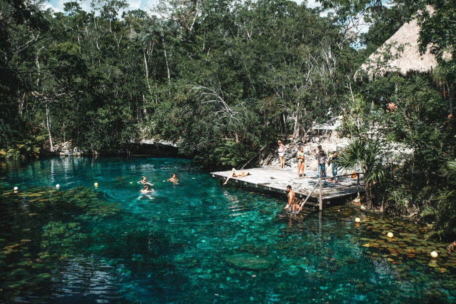 A região da Riviera Maya abriga inúmeros cenotes