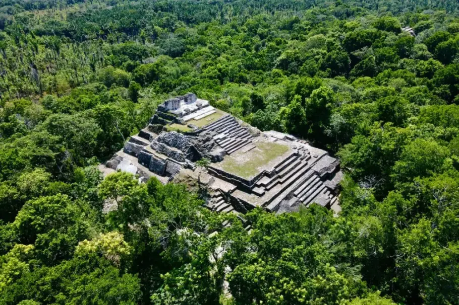 Ruínas de Ichkabal, na península de Yucatán