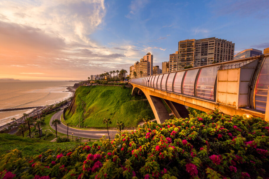 Lima é a única capital sul-americana à beira-mar