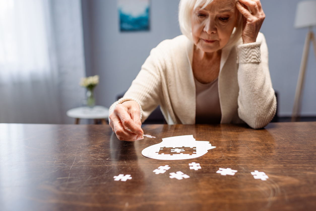 Identificar os sinais do Alzheimer em jovens pode permitir tratamentos para retardar sua progressão