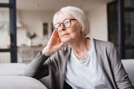 Entre os hábitos analisados, a depressão é considerada um dos principais fatores para o desenvolvimento do Alzheimer entre idosos