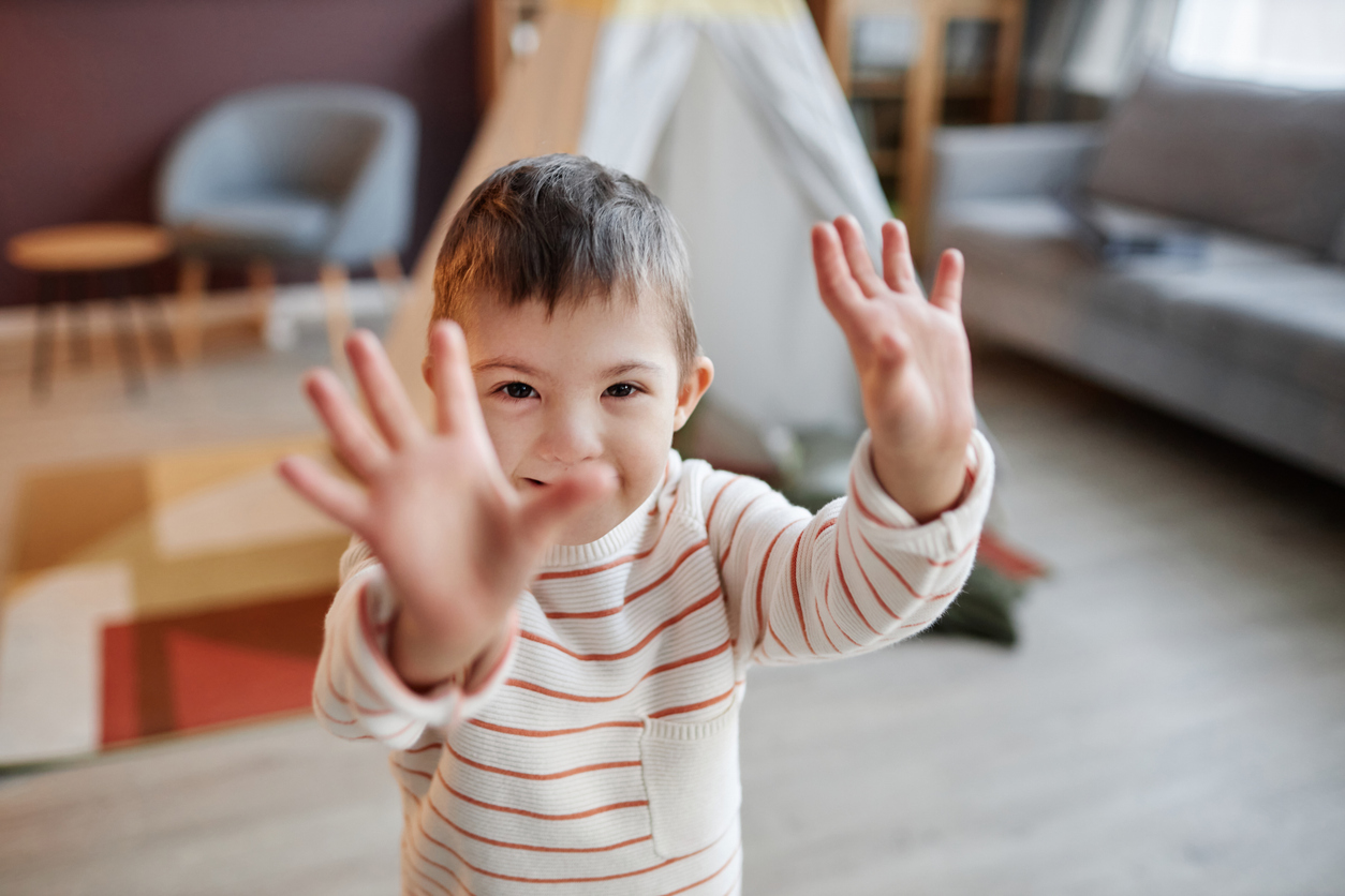 Pesquisa japonesa lança luz sobre novos caminhos para compreender e tratar o autismo