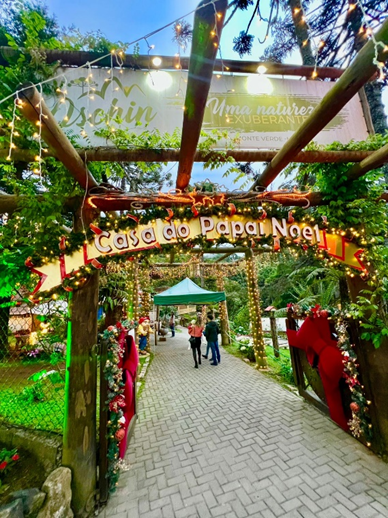 Parque Oschin ganha decoração especial durante o período do Natal