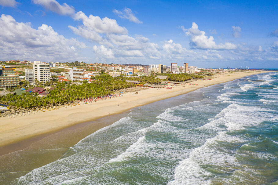 Vista da Praia do Futuro, no litoral de Fortaleza; cidade lidera os destinos mais procurados para o Ano Novo