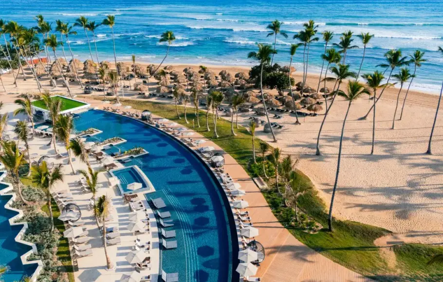 Vista da piscina Secrets Tides, resort exclusivo para adultos em Punta Cana