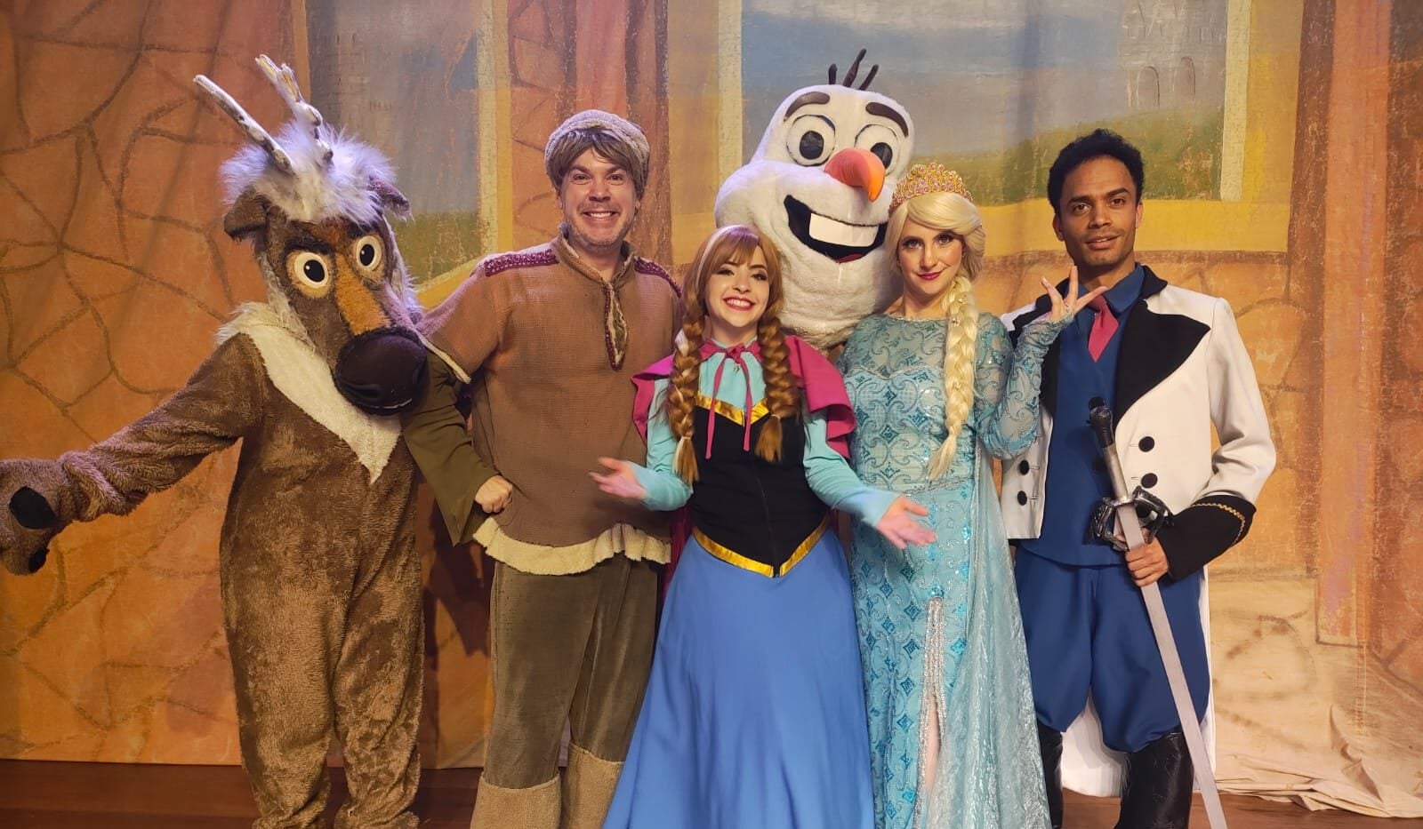 Uma Aventura na Neve: Espetáculo de Natal encanta no Teatro Bibi Ferreira! E tem cupom da Gira!