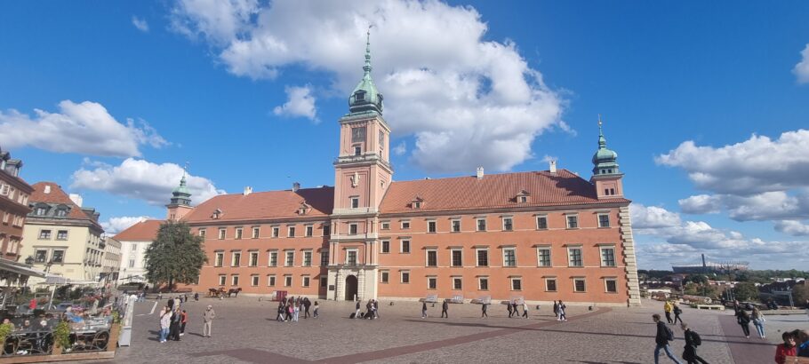 O imponente Castelo Real: símbolo da história polonesa em Varsóvia