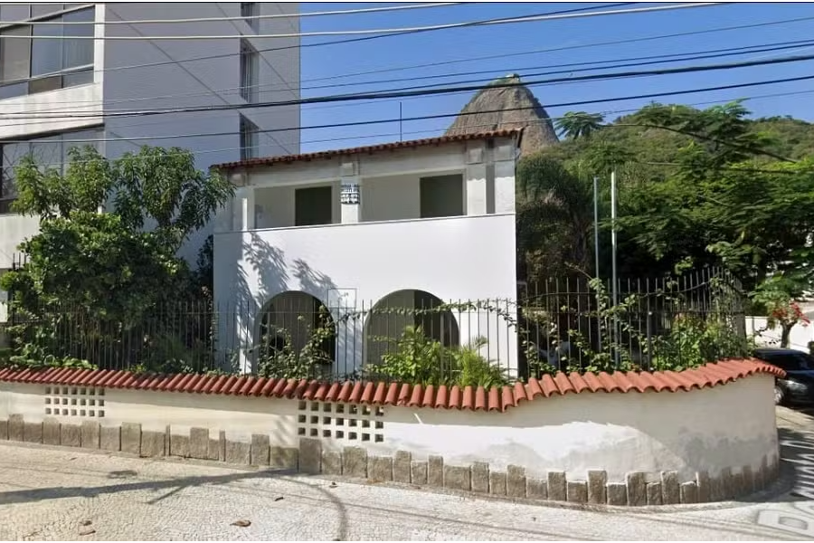 Sucesso de ‘Ainda Estou Aqui’ atrai turistas à casa onde filme foi gravado no bairro da Urca