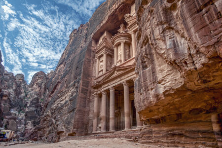 Petra não é apenas famosa por sua arquitetura esculpida nas rochas, mas também por seu sistema de engenharia.