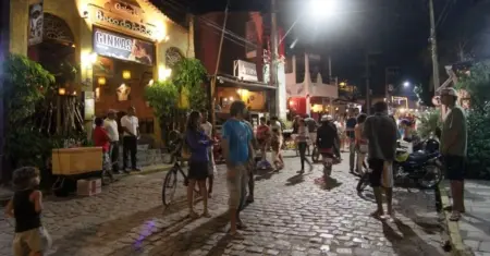 Além das praias paradisíacas, Natal também tem uma vida noturna interessante.