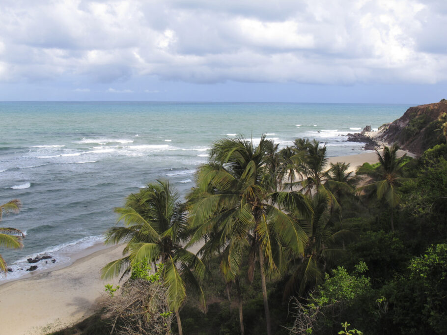 Paisagem da praia de Pipa e Baía dos Golfinhos – Praia de Natal, Rio Grande do Norte