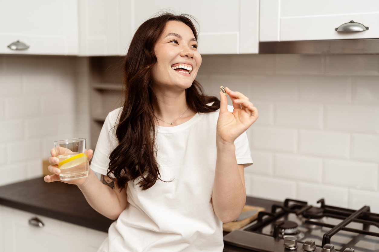 Peixes, ovos e laticínios são aliados para aumentar a vitamina D na dieta de forma saudável.