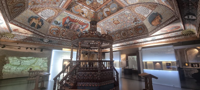 Museu Polin: uma viagem pela história e cultura judaica em Varsóvia