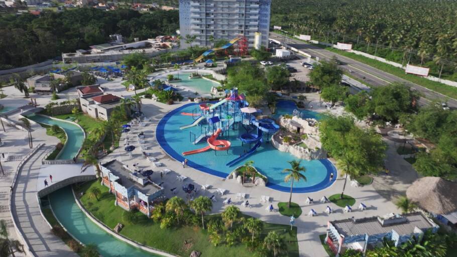 Aqualand Park é o maior complexo aquático do norte do país