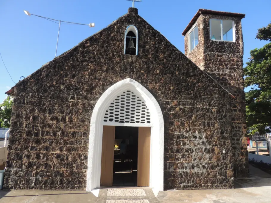 Em Redinha, na zona norte de Natal, há duas igrejas dedicadas à Nossa Senhora dos Navegantes