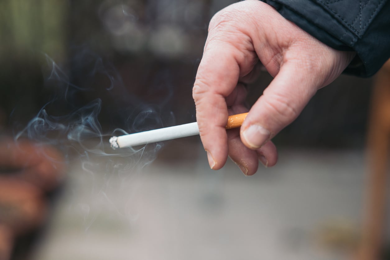 Tabagismo está associado a doenças graves, mas abandonar o cigarro pode reverter parte dos danos.