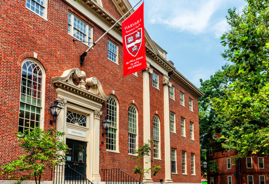 Cursos gratuitos de Harvard com legendas em português