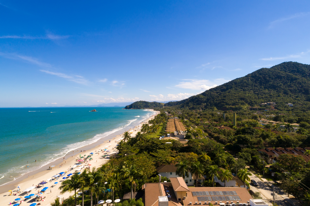 A Praia de Juquehy é perfeita para quem busca tranquilidade e conforto em meio à natureza.