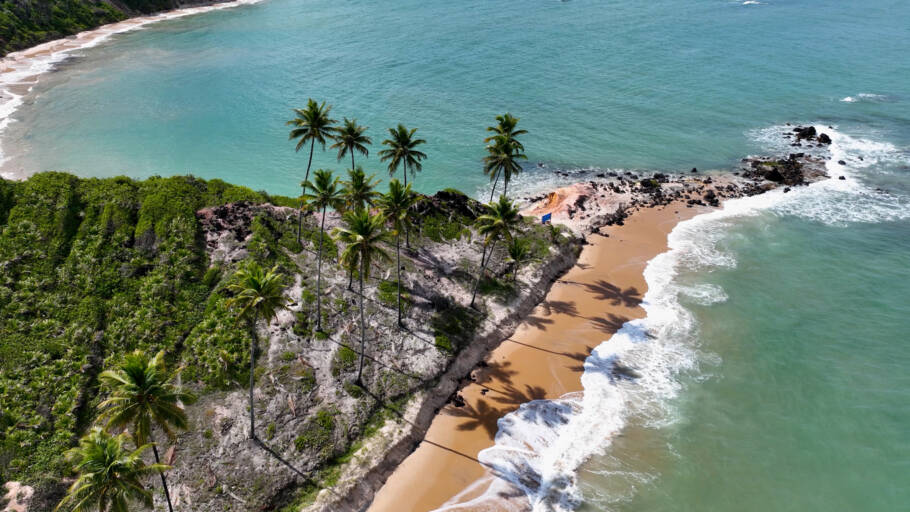 Praia do Coqueirinho, João Pessoa (PB); destino no Nordeste tem passagens em promoção na Gol