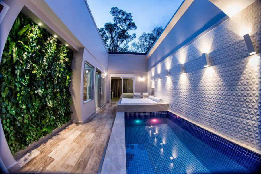 Piscina do Motel QUO, na zona oeste de São Paulo