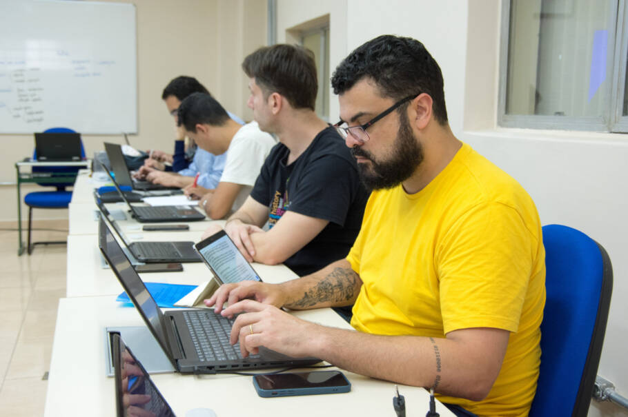 Centro Paula Souza oferece 4 cursos gratuitos de MBA