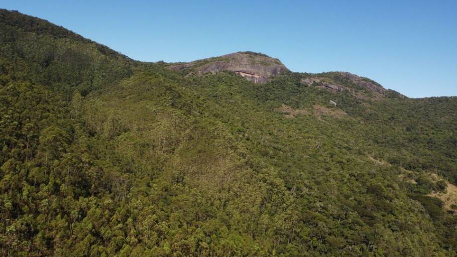 Vista da Pedra do Carmo, um dos mirantes mais impressionantes de Joanópolis