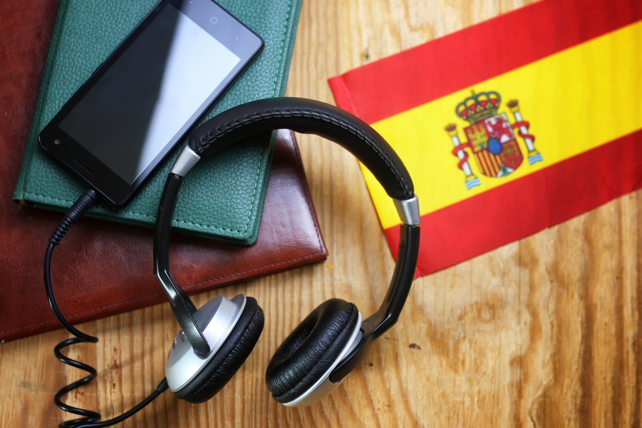 Santander oferece curso online gratuito de espanhol