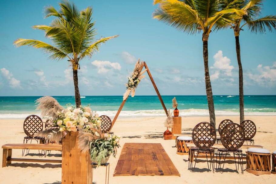 O Hard Rock Hotel & Casino Punta Cana organiza cerimônias na praia