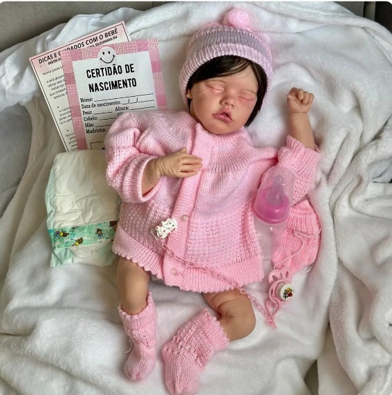 Essa bebê reborn sai por R$251,97 no Mercado Livre