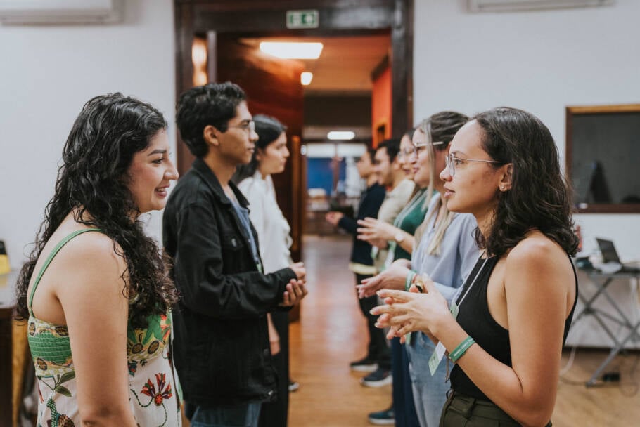 O curso gratuito é voltado a jovens que buscam qualificação, conexões profissionais e protagonismo em suas carreiras