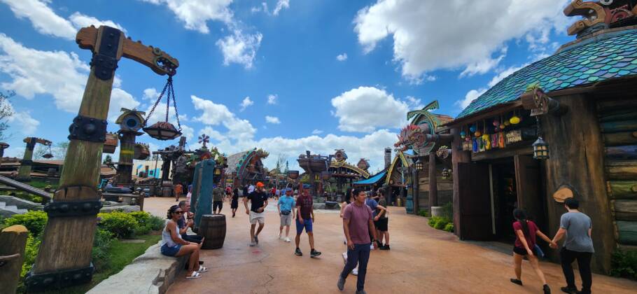 Detalhes da área de Como Treinar seu Dragão, do Epic Universe