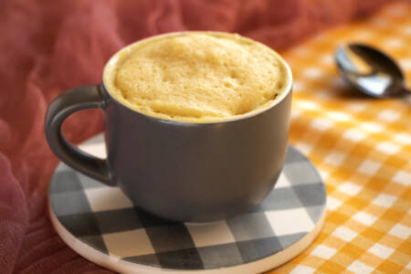 Bolo de limão de caneca