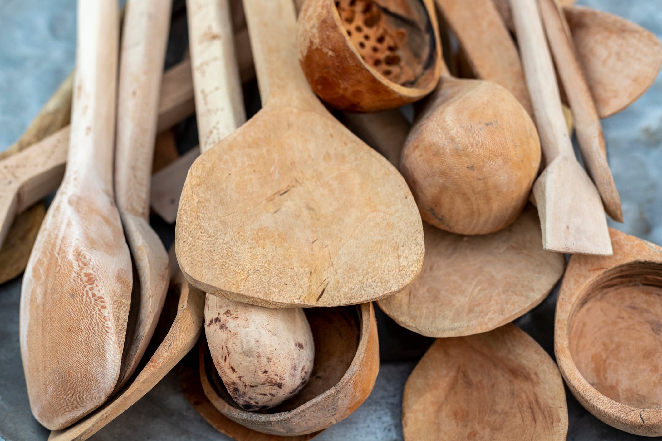 Os riscos escondidos na colher de pau.