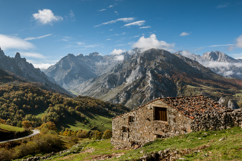 Distribuído entre 11 municípios, Picos de Europa é o único parque nacional da Espanha habitado