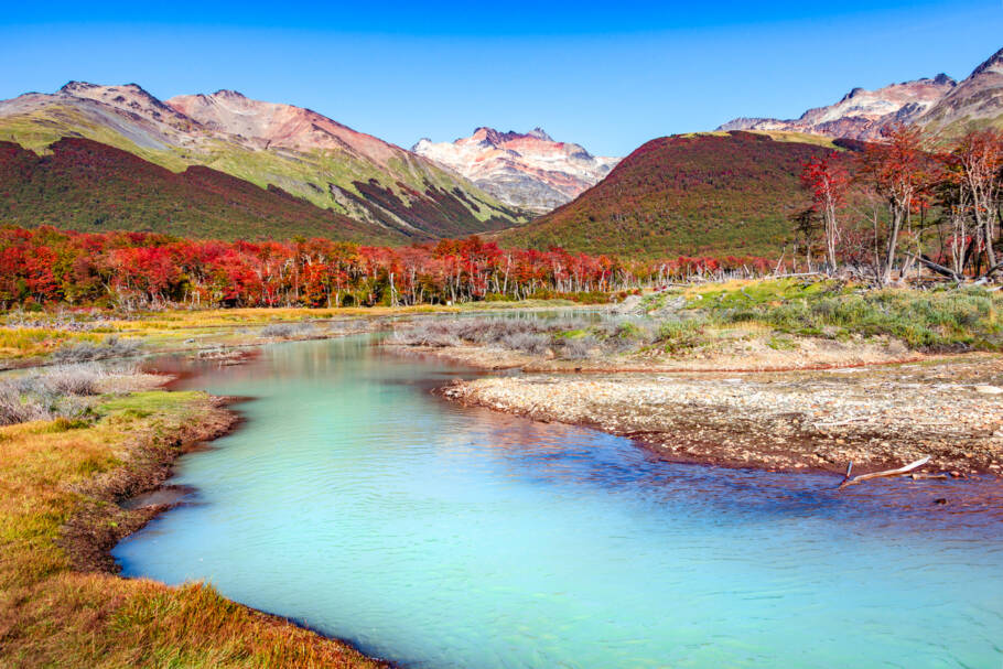 Paisagem de outono no Parque Nacional da Terra do Fogo, na Argentina