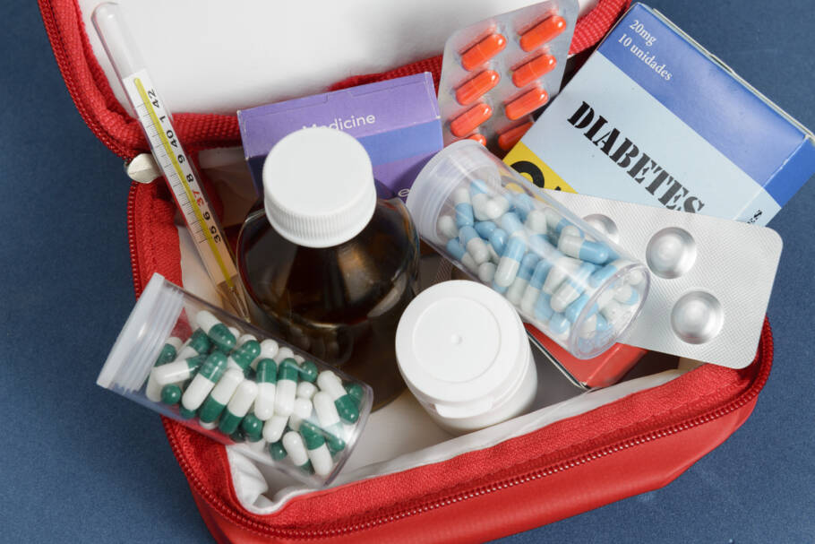 É importante entender que o que é considerado inofensivo em um país pode ser classificado como substância controlada em outro