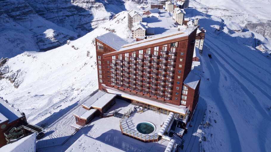 Valle Nevado está a apenas 60km do aeroporto de Santiago, no Chile