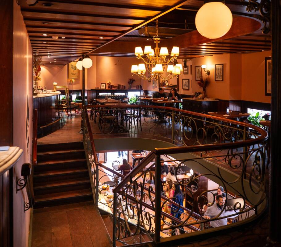 O Café Girondino oferece um ambiente aconchegante e um brunch especial